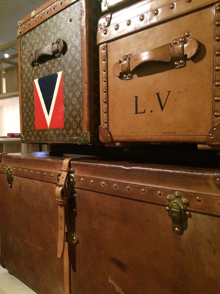 Malles monogrammées à la Galerie Louis Vuitton à Asnières