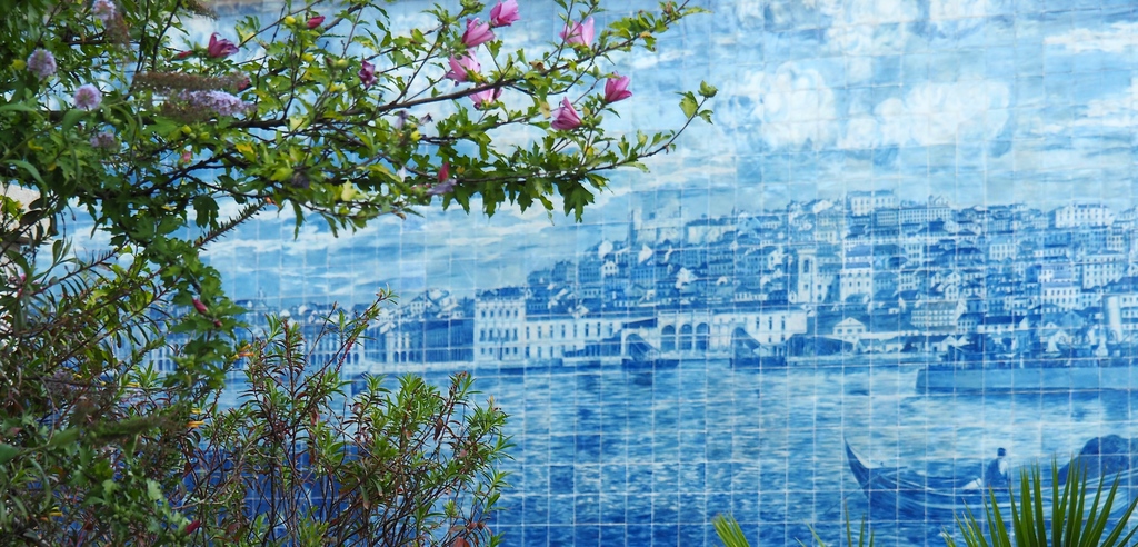 Azulejos, miradouro Portas do Sol à Lisbonne