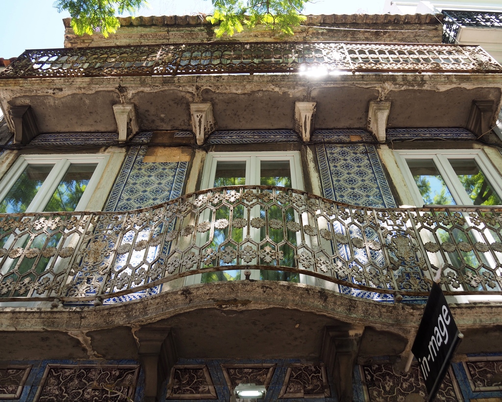 Les rues colorées et les détails charmants de Lisbonne