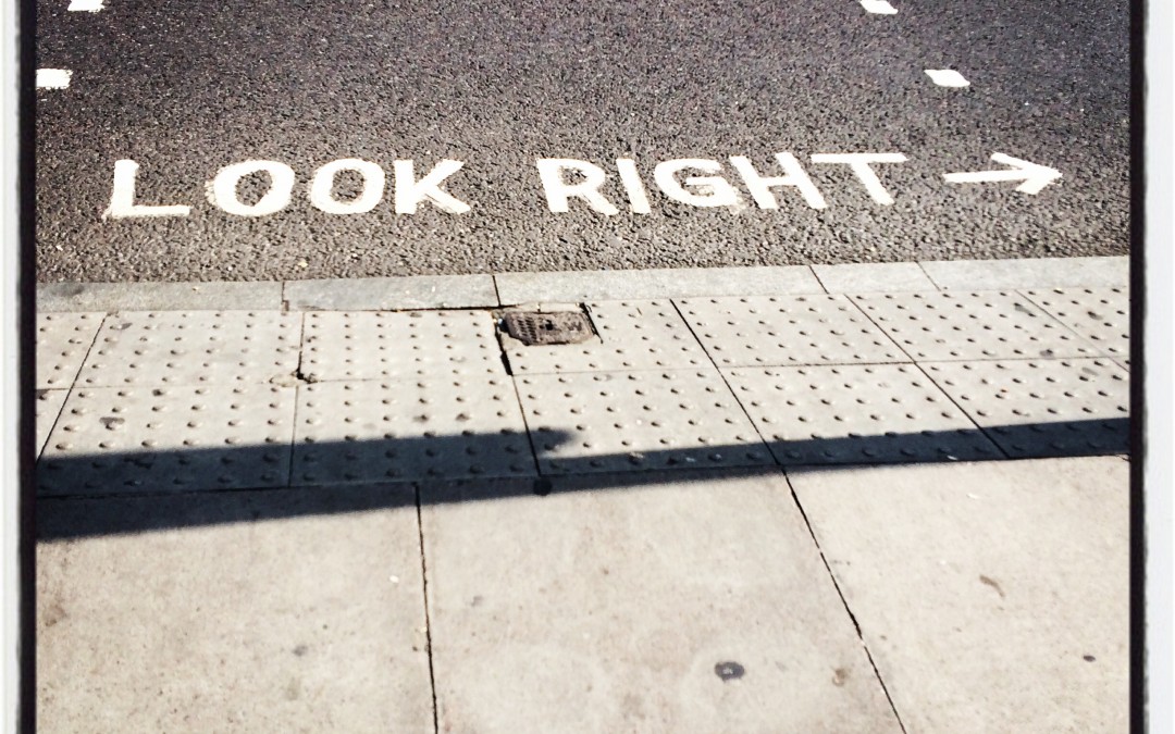 Look right rue Londres