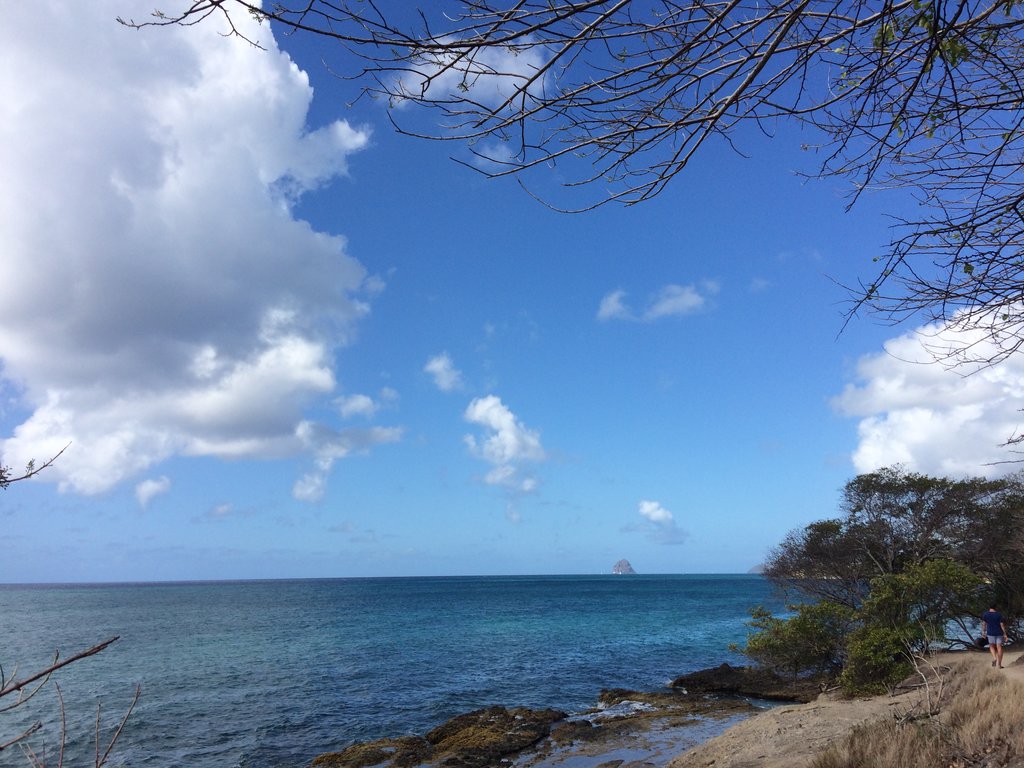 Plage de Sainte-Luce en Martinique avec vue sur le Diamant