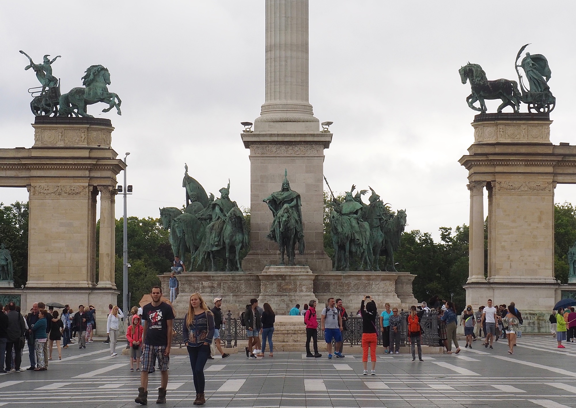 Visiter Budapest en famille, itinéraire sur 5 jours - Place des Héros