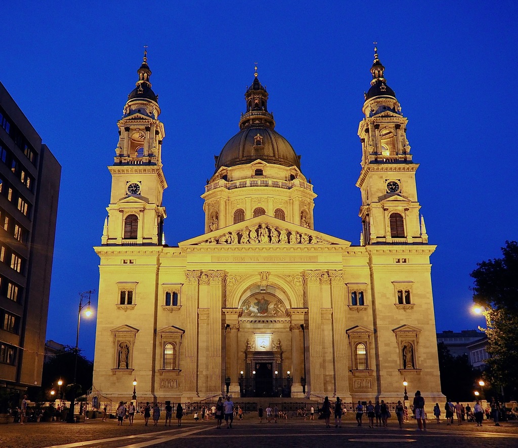 Visiter Budapest en famille, itinéraire sur 5 jours. La Basilique Saint-Etienne