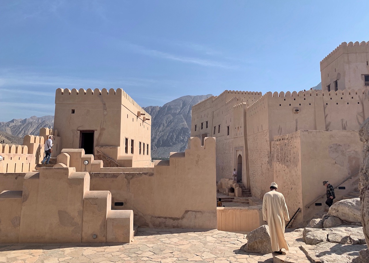 Voyage à Oman, le vue du haut du Fort de Nakhal